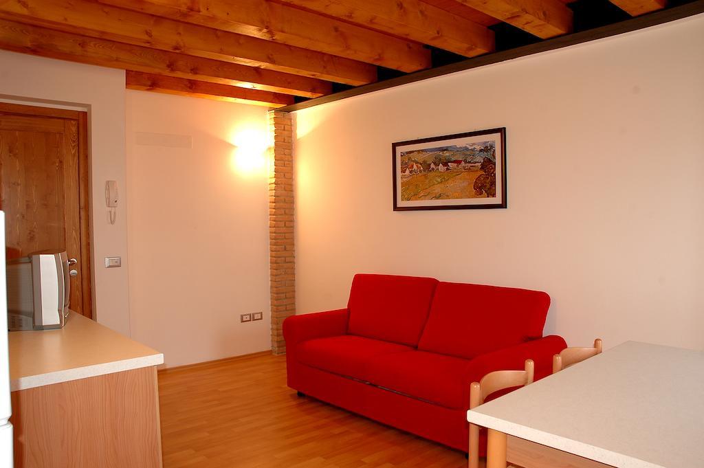 Agriturismo Al Tralcio Valeggio sul Mincio Habitación foto