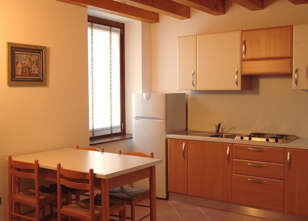 Agriturismo Al Tralcio Valeggio sul Mincio Habitación foto